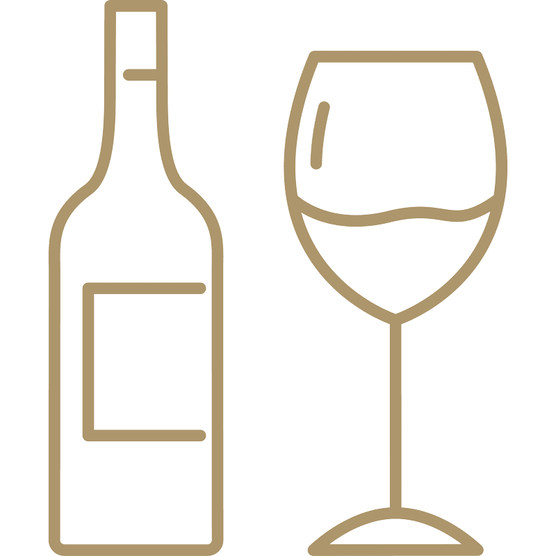 Eine einfache, braune Strichzeichnung einer Weinflasche neben einem Weinglas mit Flüssigkeit, beide auf einem schlichten weißen Hintergrund.